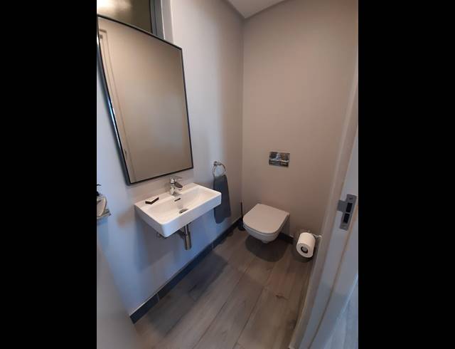2 BEDROOM APARTMENT FOR SALE IN UMHLANGA RIDGESIDE